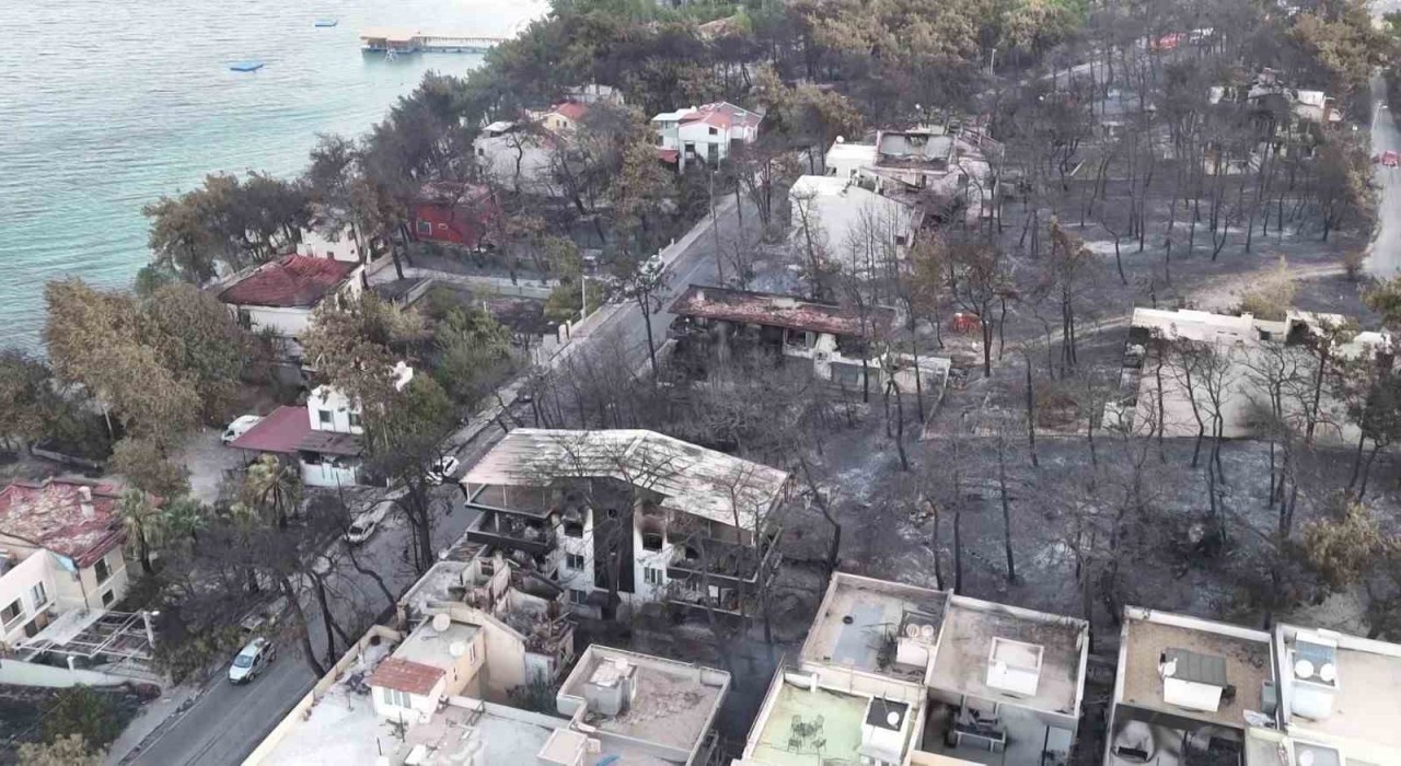 Çanakkalede yaşanan yangınlarda 89 aileye toplam 5 milyon 280 bin lira acil yardım destek ödemesi sağlandı