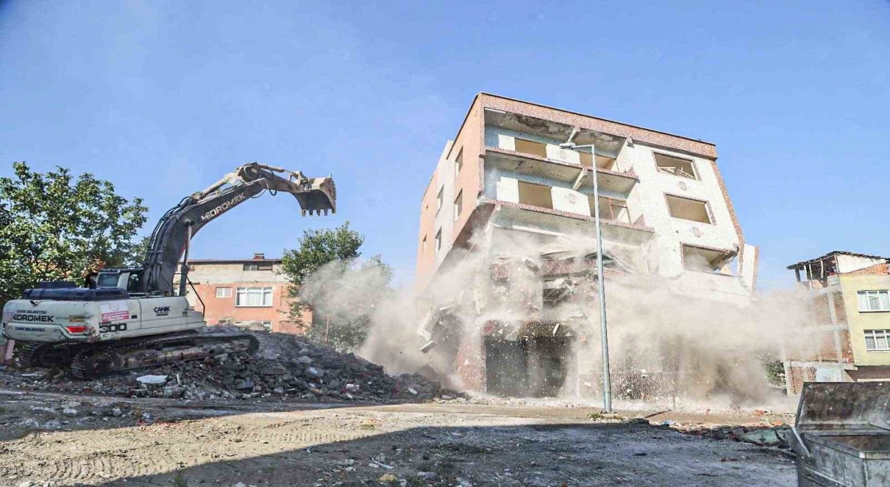 Canikte depreme dayanıksız 741 bina yıkılıyor