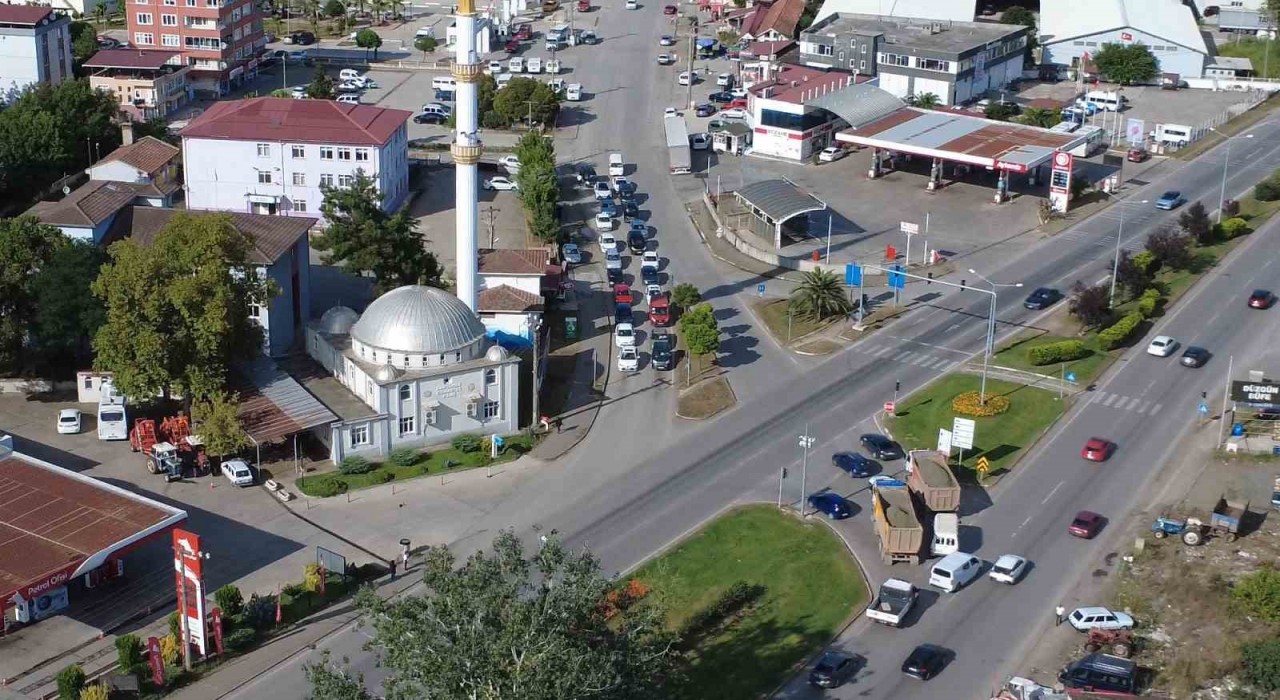 Çarşambanın kavşak sorunu çözülüyor