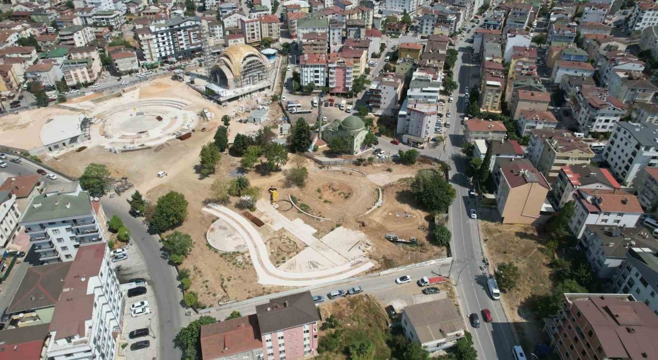 Çayırova Kent Meydanında inşaat çalışmaları devam ediyor