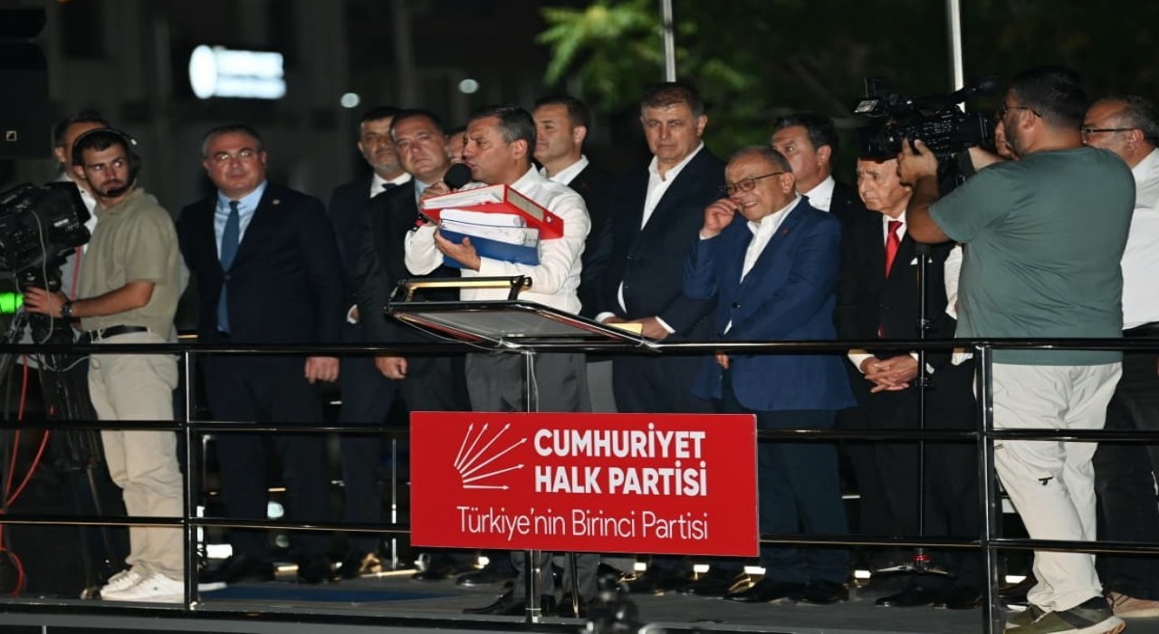 CHP Genel Başkanı Özel, Aydında miting düzenledi