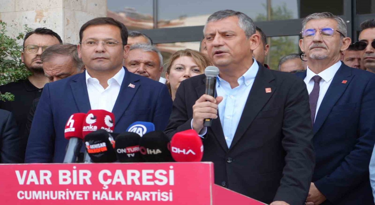 CHP Genel Başkanı Özel, Sındırgıda incelemelerde bulundu