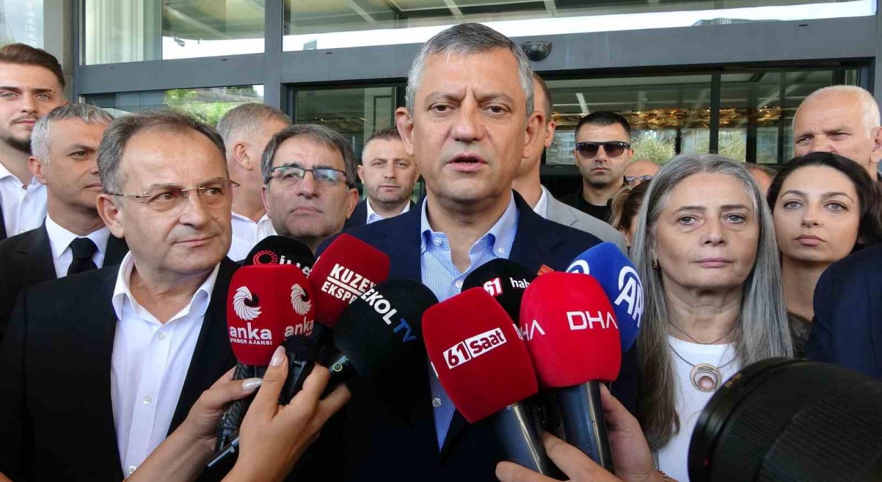 CHP Genel Başkanı Özgür Özel Trabzonda