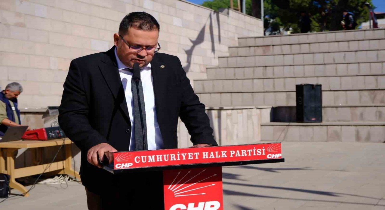 CHP Kuyucak İlçe başkanı görevden alındığını duyurdu