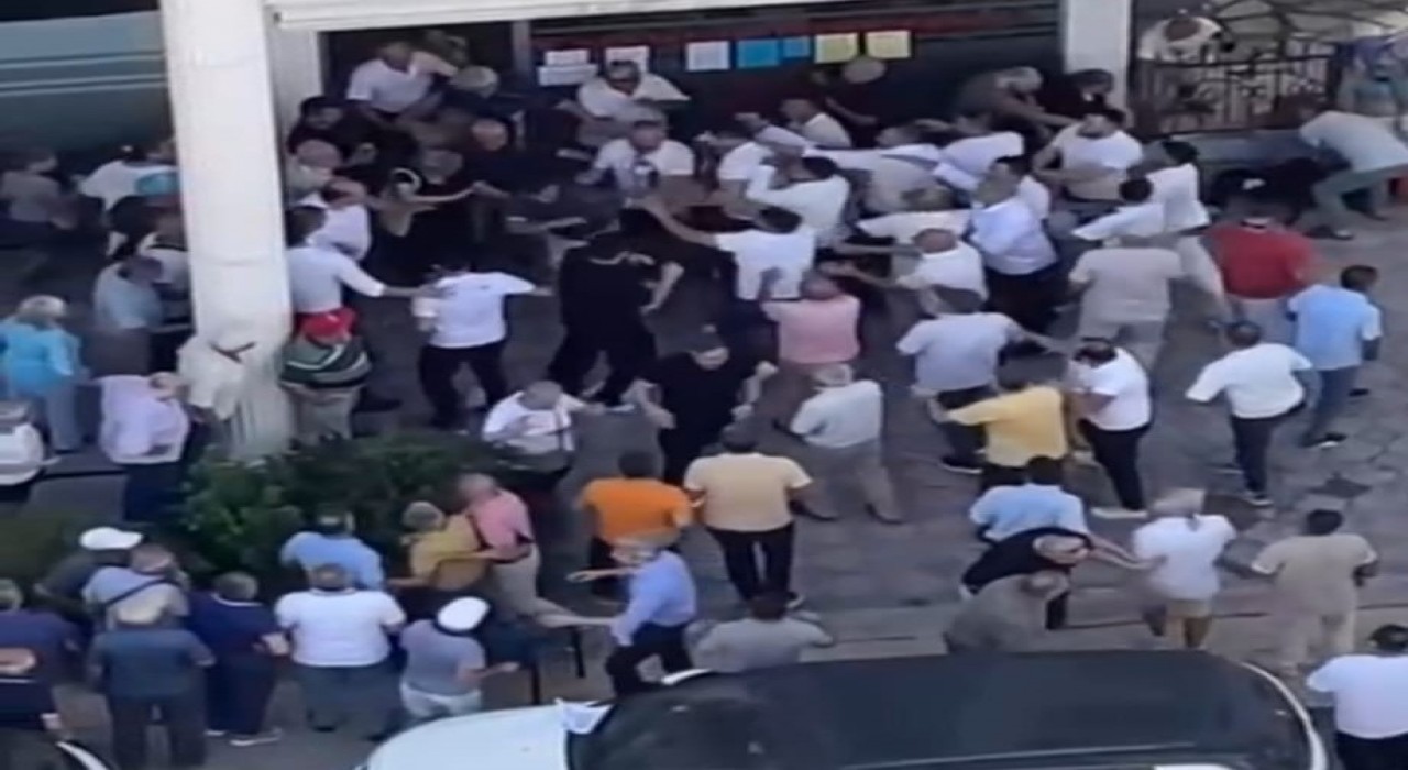 CHP mahalle seçiminde kavga