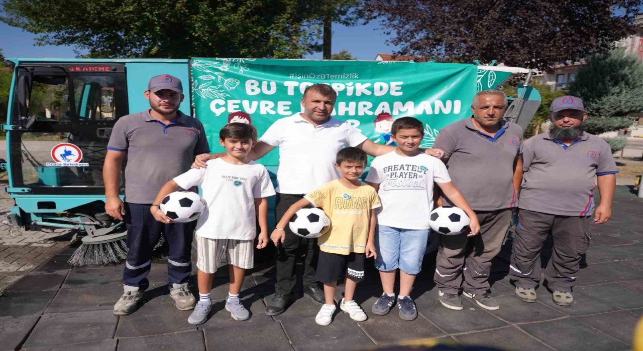 Çocuklar büyüklere örnek oldu