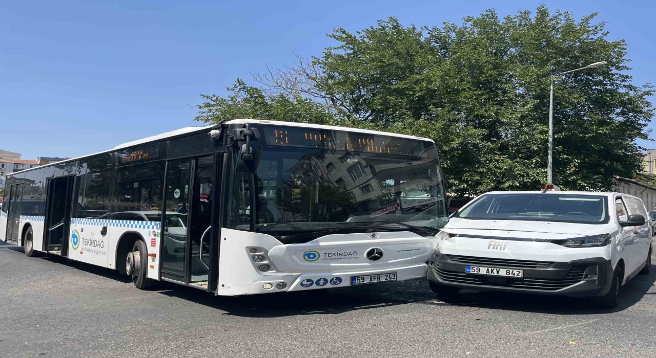 Çorluda otobüs kazası: 1 yaralı