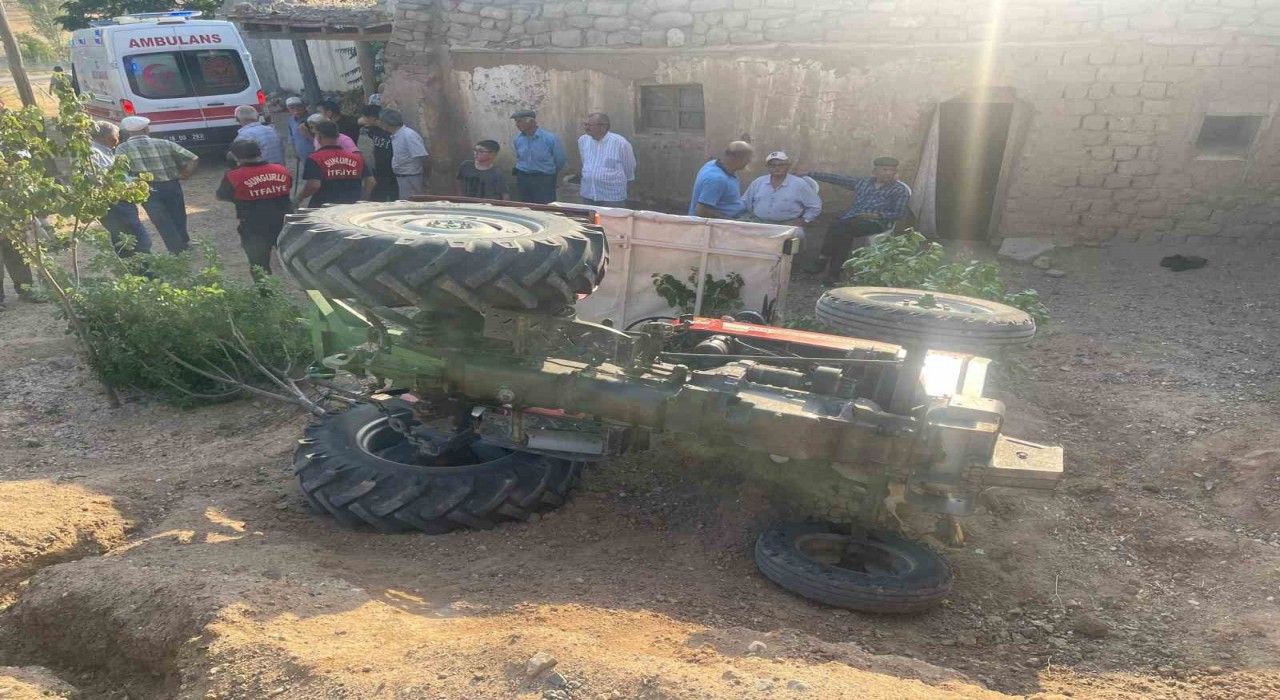 Çorumda devrilen traktörün sürücüsü yaralandı