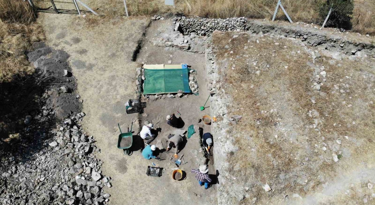 Çorumdaki Kalehisar Ören Yerinde yürütülen kazılar, Anadolu-Selçuklu döneminin en önemli kentlerinden birini aydınlatıyor