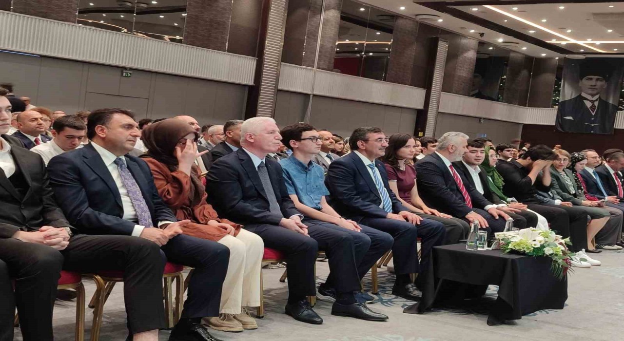 Cumhurbaşkanı Yardımcısı Yılmaz: Dünyanın bilgi anlamında en gelişmiş ülkelerinden bir kısmı maalesef İsrail yönetimine destek oluyor