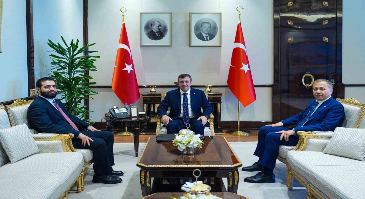 Cumhurbaşkanı Yardımcısı Yılmaz, Suriye İçişleri Bakanı Hattabı kabul etti