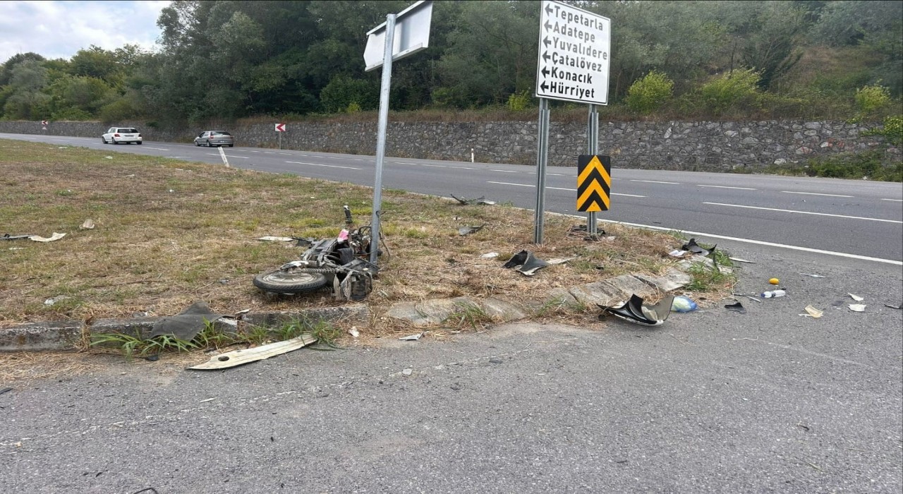 D-650de otomobil ile elektrikli bisiklet çarpıştı: 1 ölü