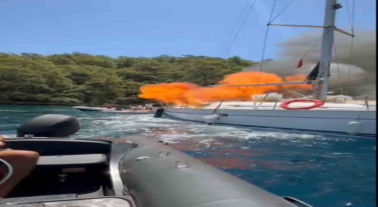 Dalamanda özel tekne denizin ortasında cayır cayır yandı