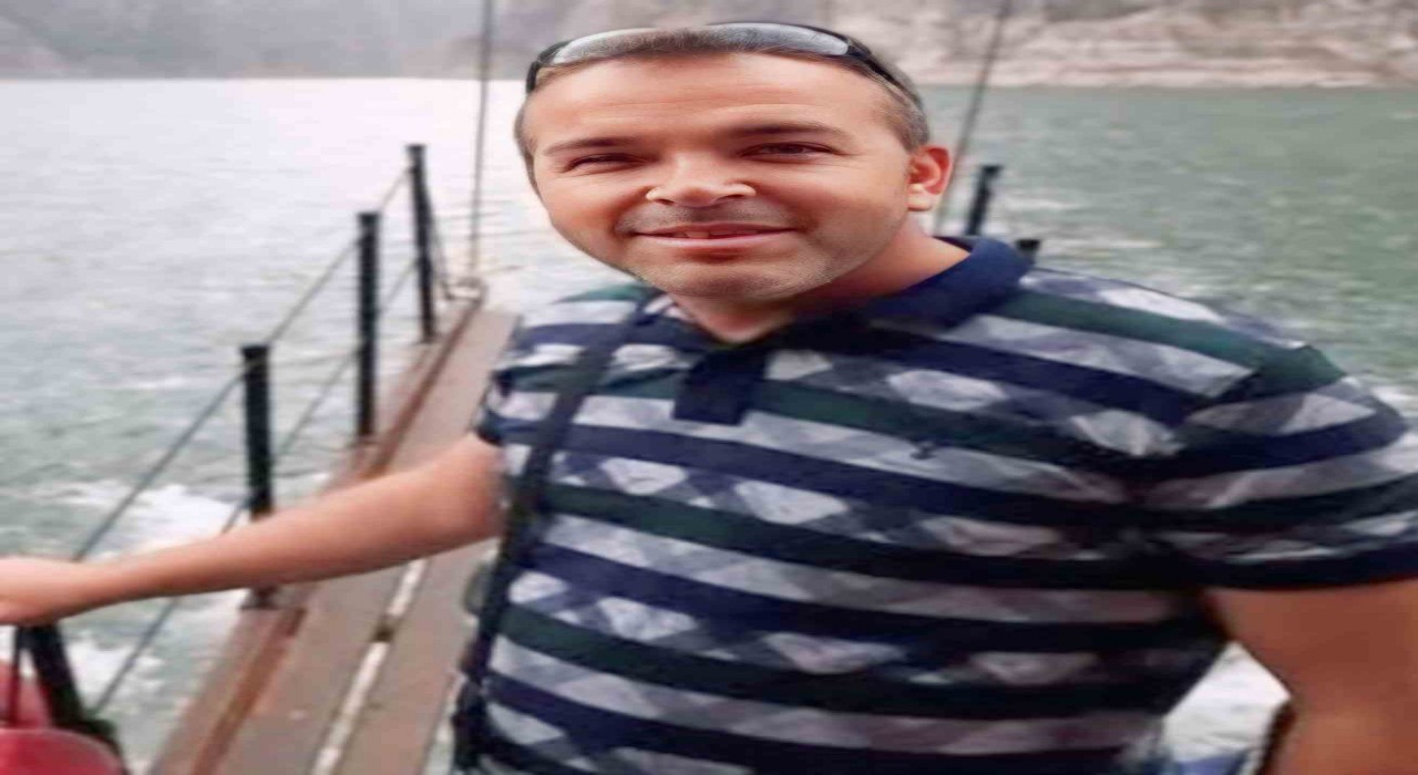 Denizde boğulma tehlikesi geçiren öğretmen kurtarılamadı