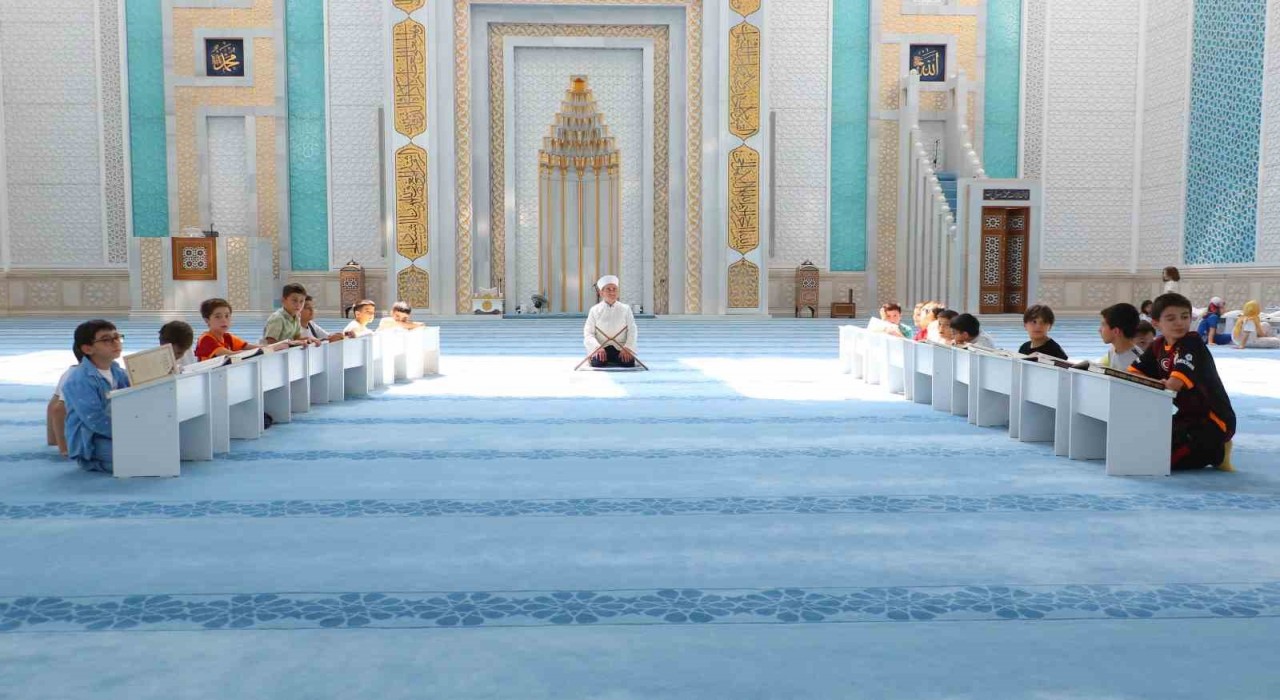 DİB Eğitim Hizmetleri Genel Müdürü Akbulut: 2 milyon 600 bin kadar öğrencimizle muhatap olduk