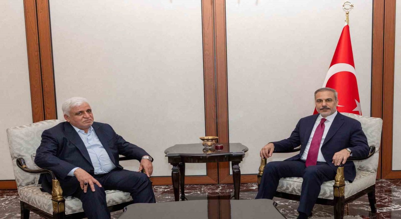 Dışişleri Bakanı Hakan Fidan, Haşdi Şabi Komisyonu Başkanı Falih el-Feyyad ile Ankarada bir araya geldi.