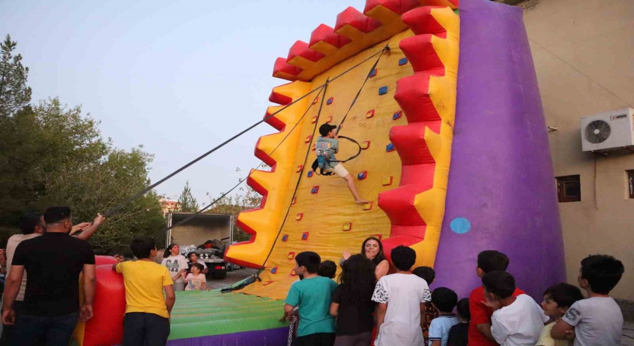 Diyarbakırda çocuklar geleneksel oyunlarla eğlendi