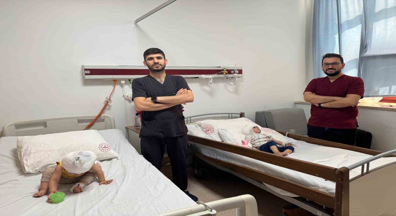 Diyarbakırda iki hastanın biyonik kulak ameliyatı yapıldı