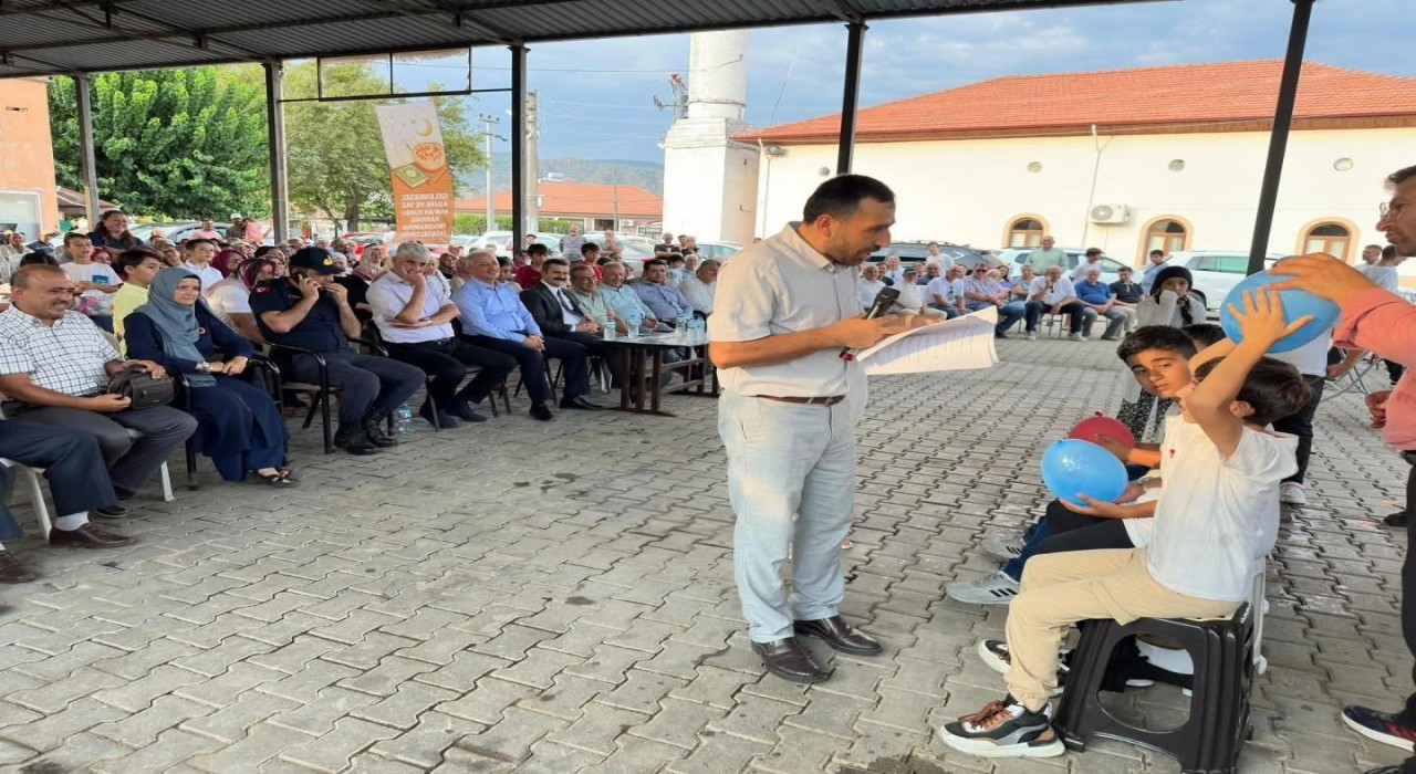 Döğüşbelen Mahallesinde aşure geleneği sürüyor