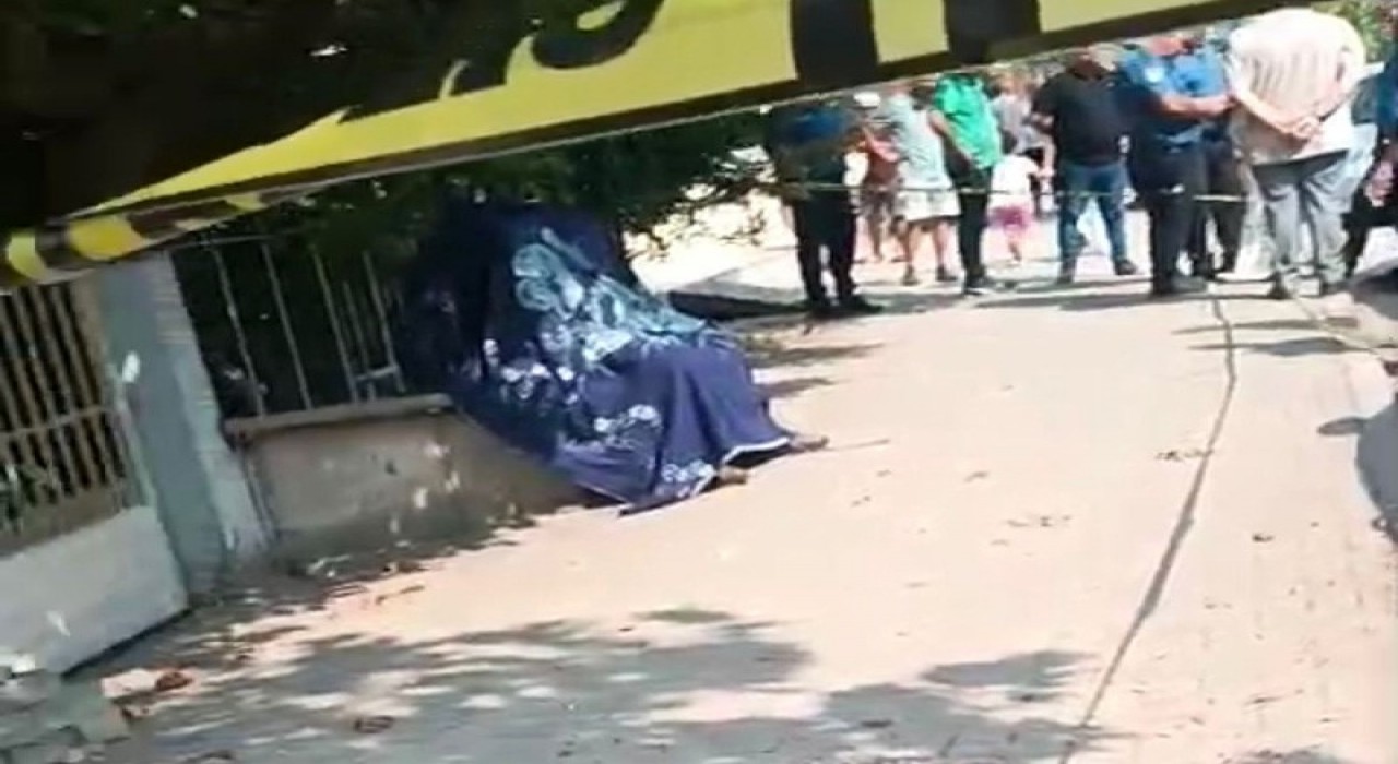 Durakta servis bekleyen işçi kalp krizi sonucu öldü