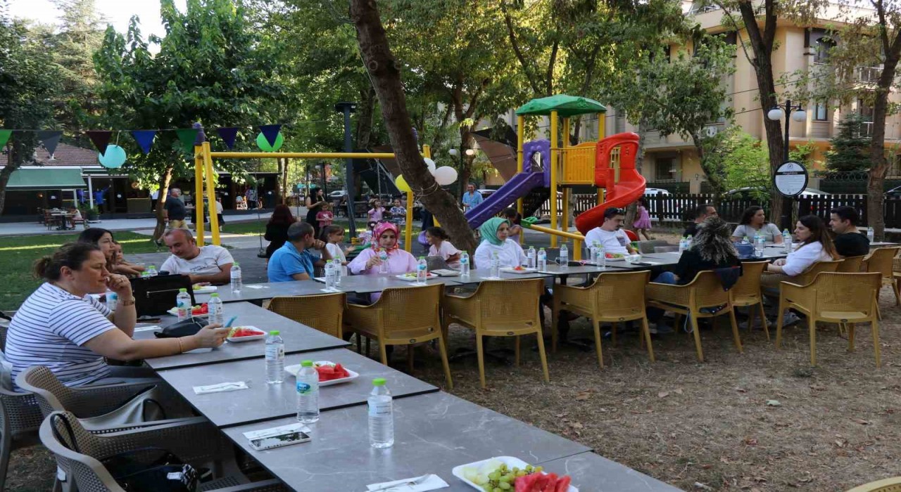 Düzce Belediyesi Gündüz Bakımevi ilk mezunlarını verdi