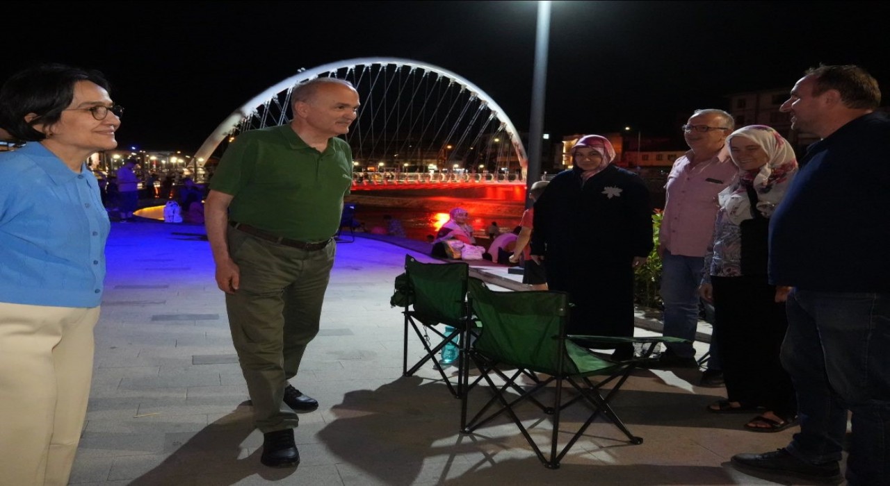 Düzcenin gerdanlığında film keyfi