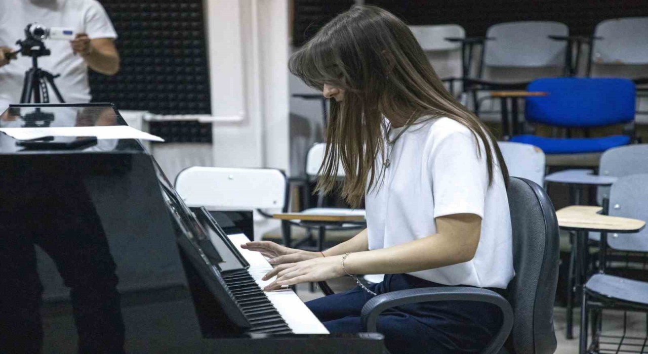 EBYÜde özel yetenek sınavları yapıldı