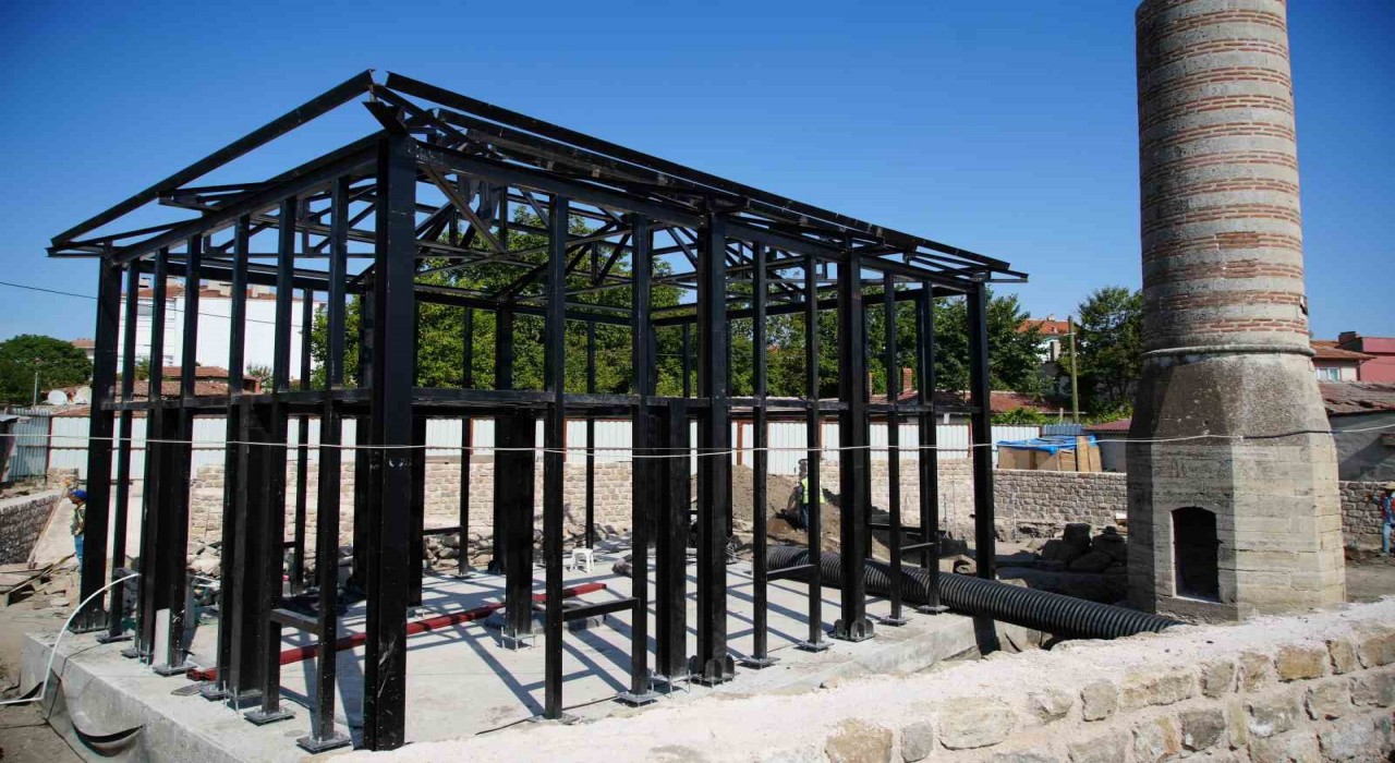 Edirnede yarım minaresiyle ayakta kalan tarihi mescit restore ediliyor