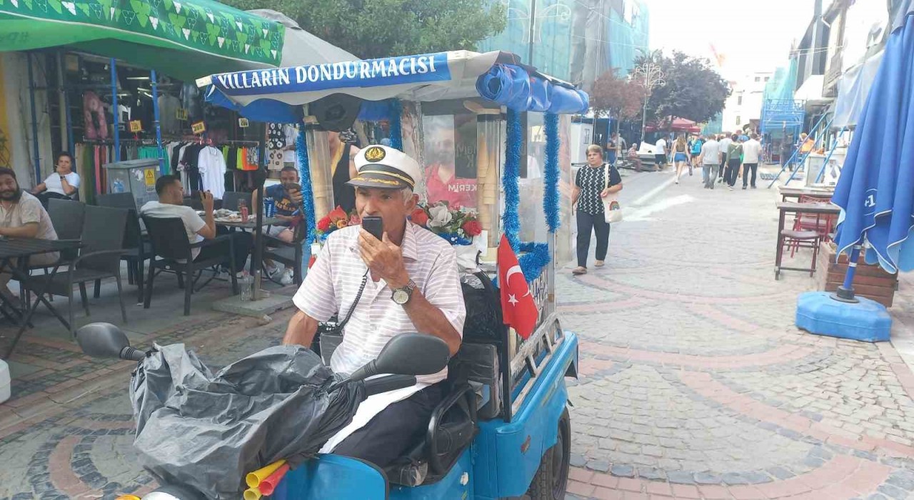 Edirnenin son seyyar dondurmacısı: 49 Yıldır yollarda