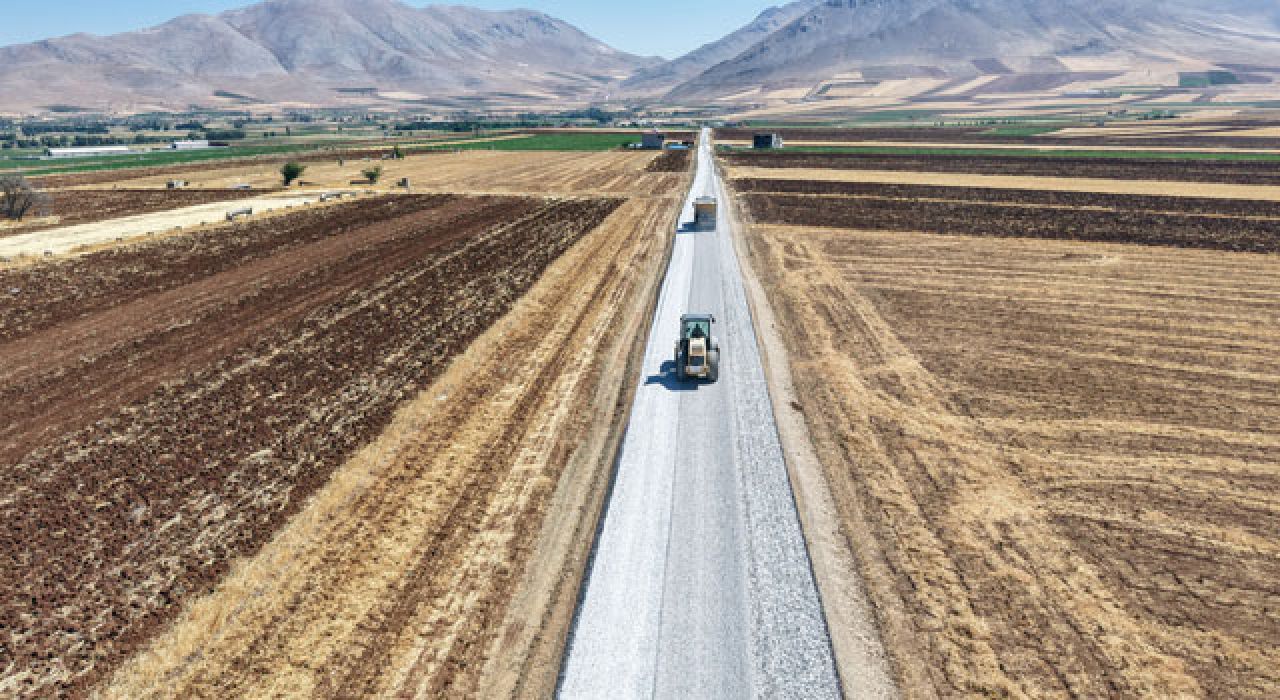 Ekinözü’nde 3 Kilometrelik Yol Yenilendi