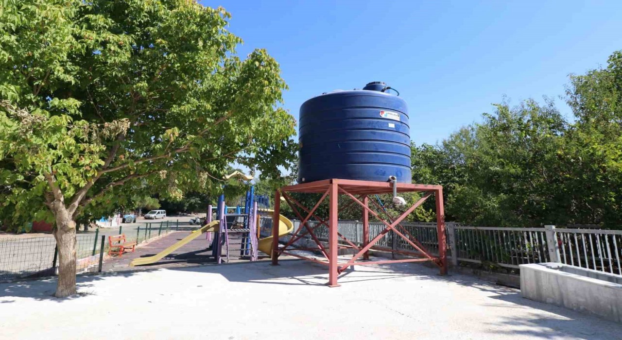 Ekipler Turgutlunun dört bir yanında çalışıyor