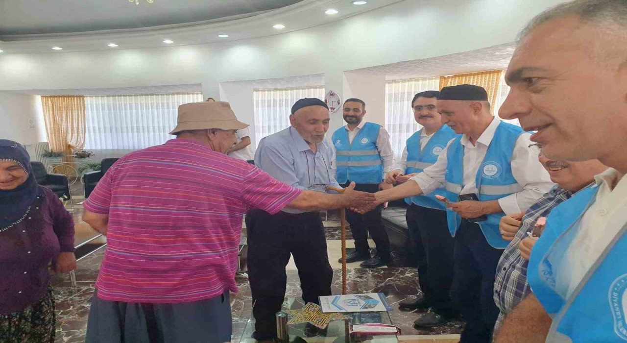 Elazığda Gazi Huzurevinde gönül sohbetleri sürüyor