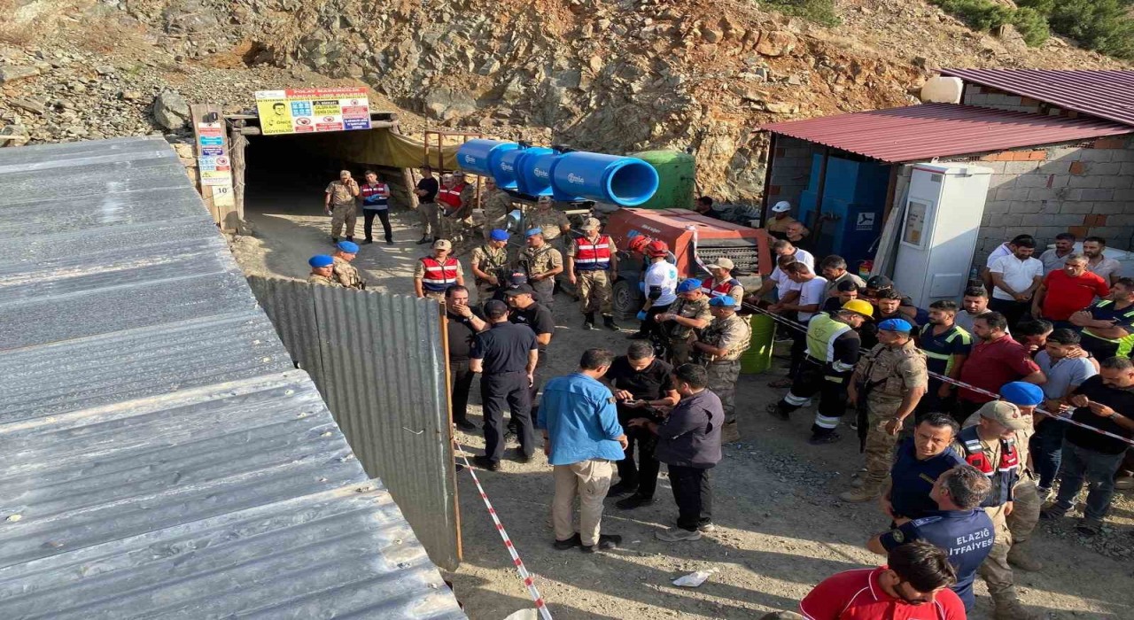 Elazığda göçük altında kalan işçinin cansız bedenine ulaşıldı