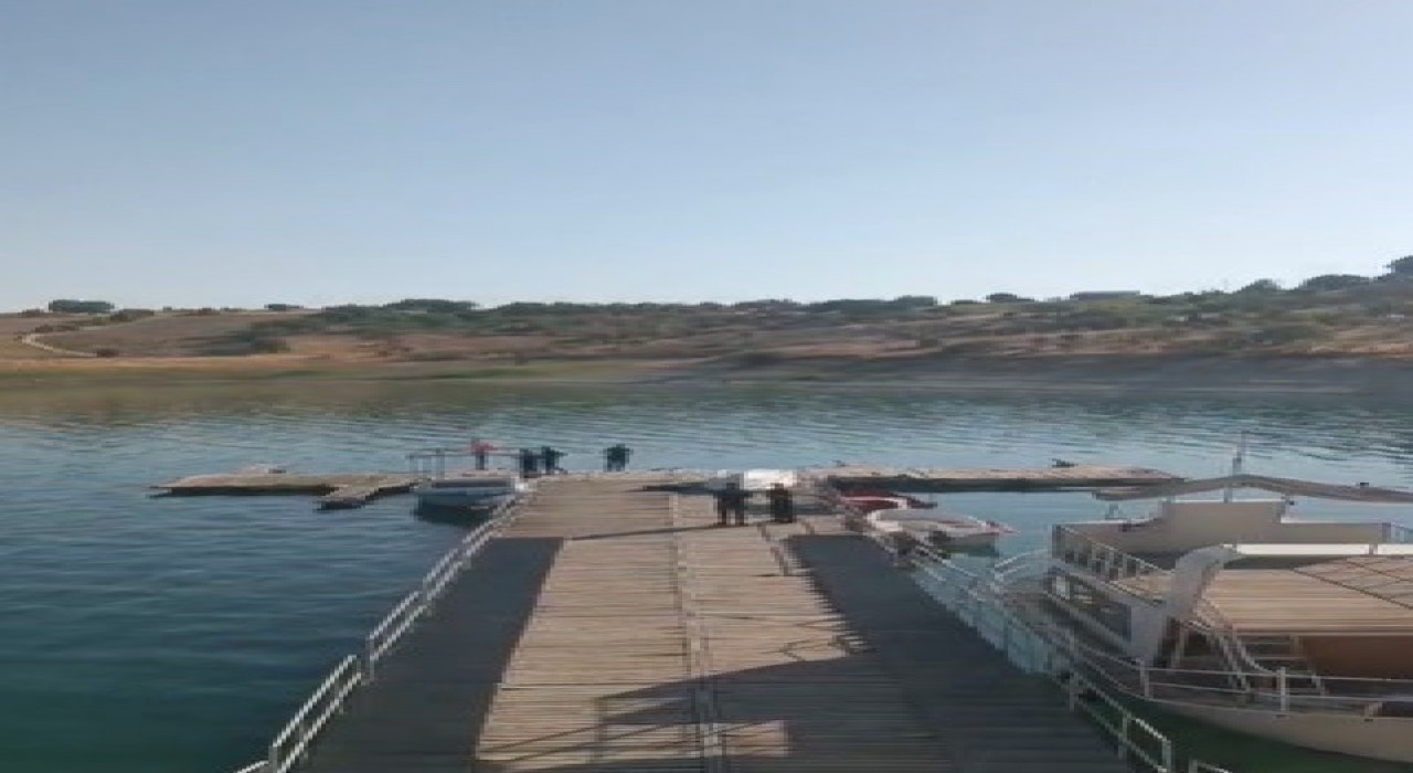 Elazığda göle giren genç boğuldu