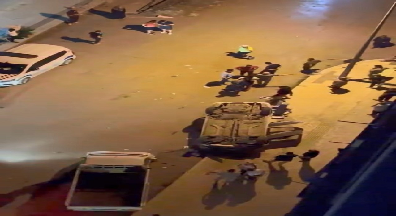 Elazığda otomobil takla attı