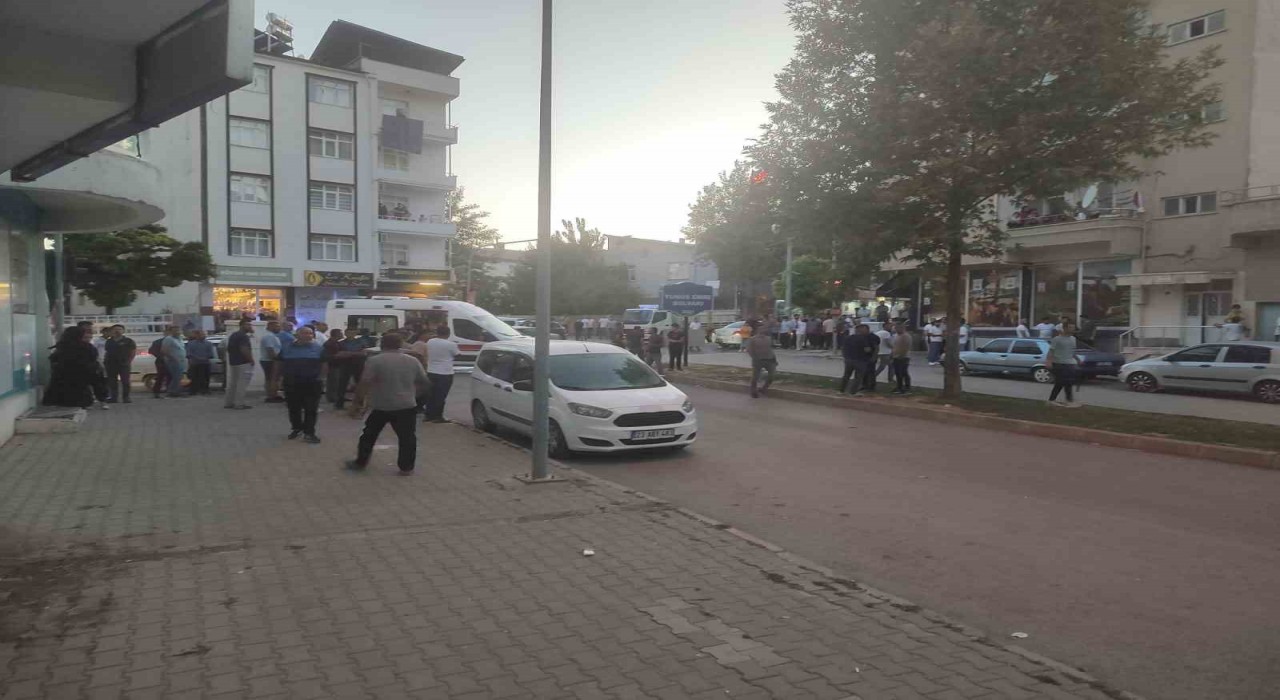 Elazığda silahlı ve bıçaklı kavga: 6 yaralı
