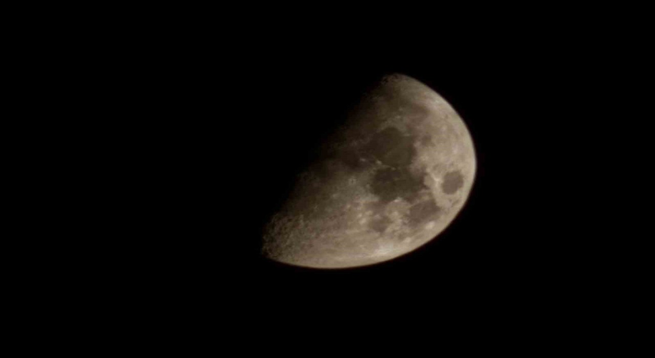 Elazığda yarım ay mest etti