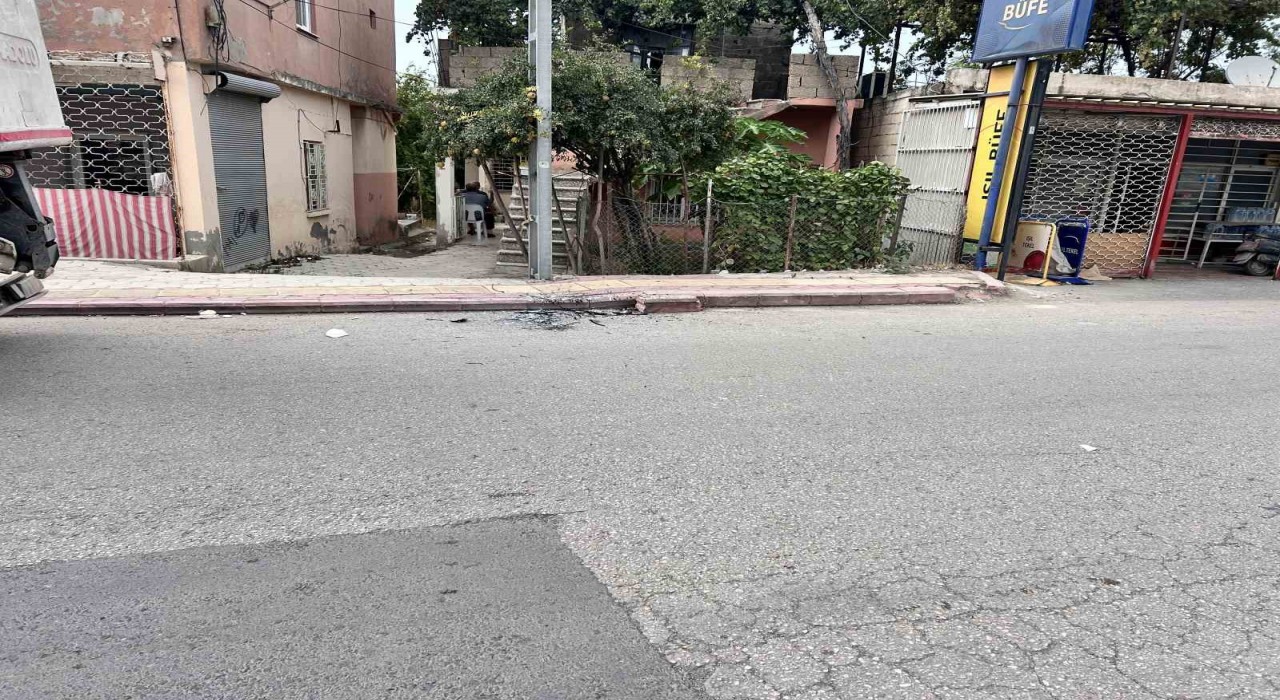 Elektrik teli havai fişek gibi patladı