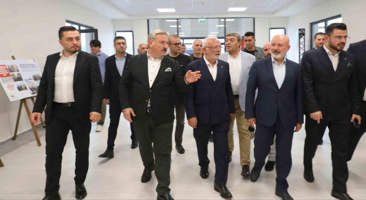 Elitaş; Havacılık Lisesini ziyaret etti