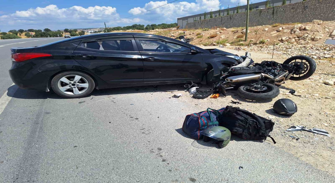 Emette otomobille motosiklet çarpıştı: 1 yaralı