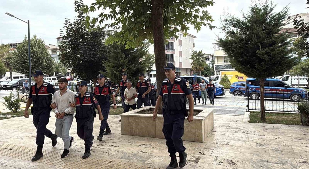 Erbaada düğünlerde havaya ateş eden 9 kişi yakalandı