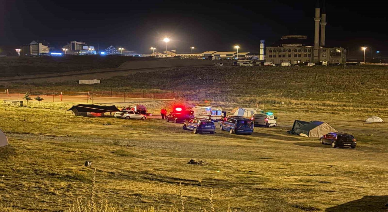 Erciyes Dağında kamp yapan çift çadırda ölü bulundu