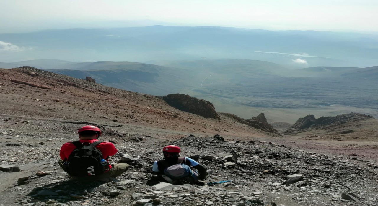 Erciyeste zirve yolculuğu