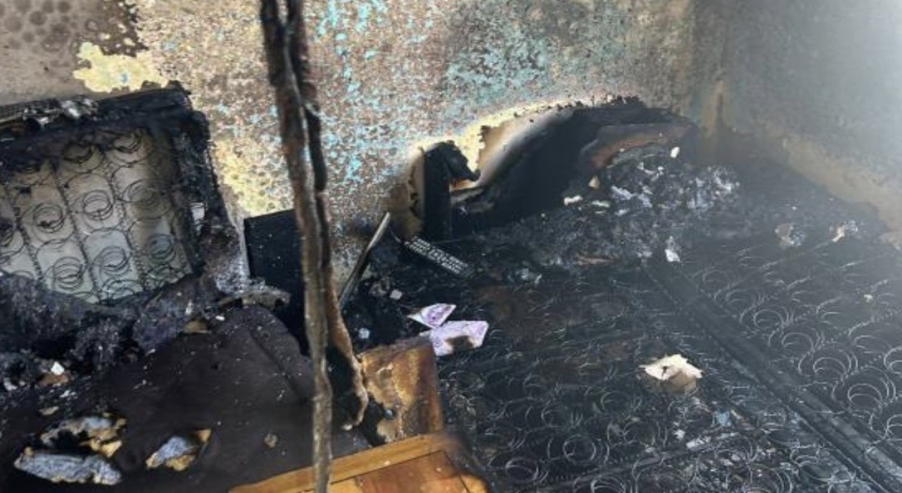 Erdekte ev yangını kısa sürede söndürüldü