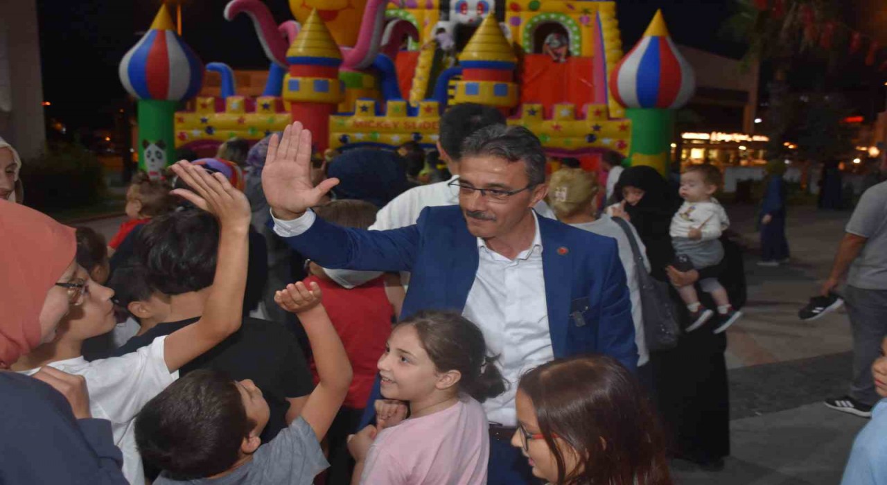 Erenlerde şenlik gecesi: Çocuklar doyasıya eğlendi