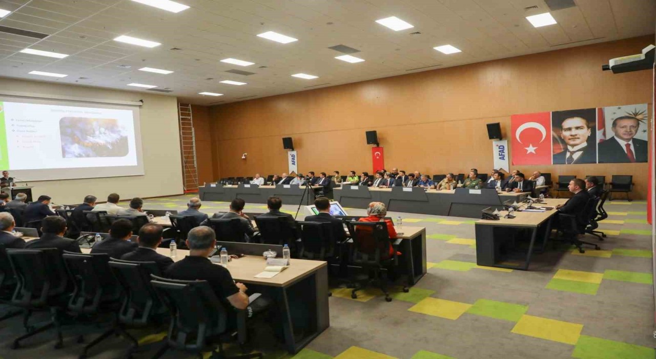 Erzincanda Orman Yangınları ile Mücadele konulu toplantı düzenlendi