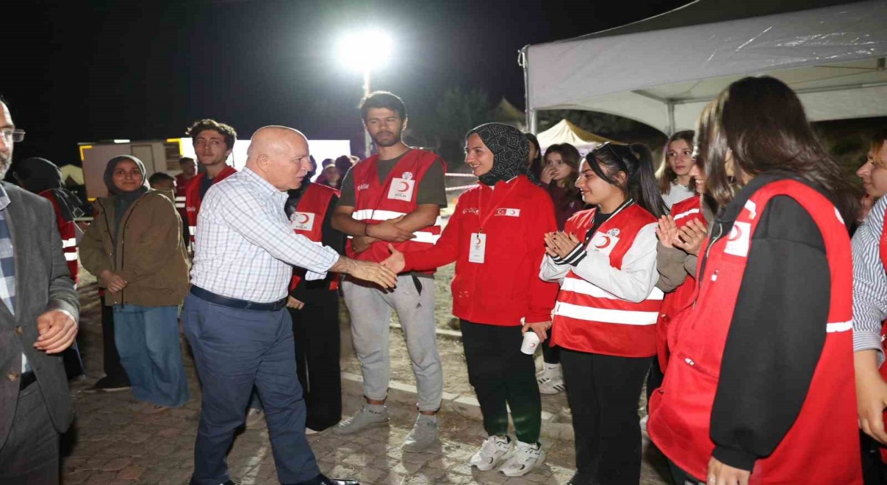 Erzurum Kızılaydan gençlere afet bilinçlendirmesi