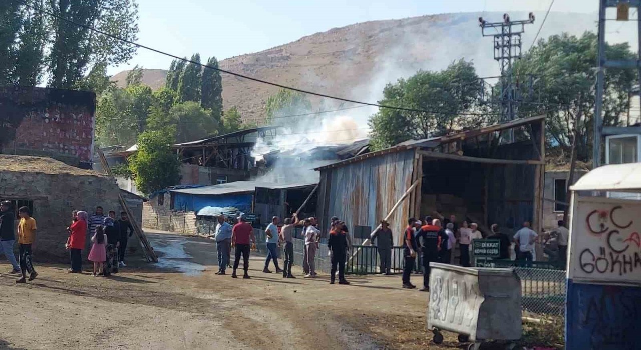 Erzurum Yakutiyede büyük yangın