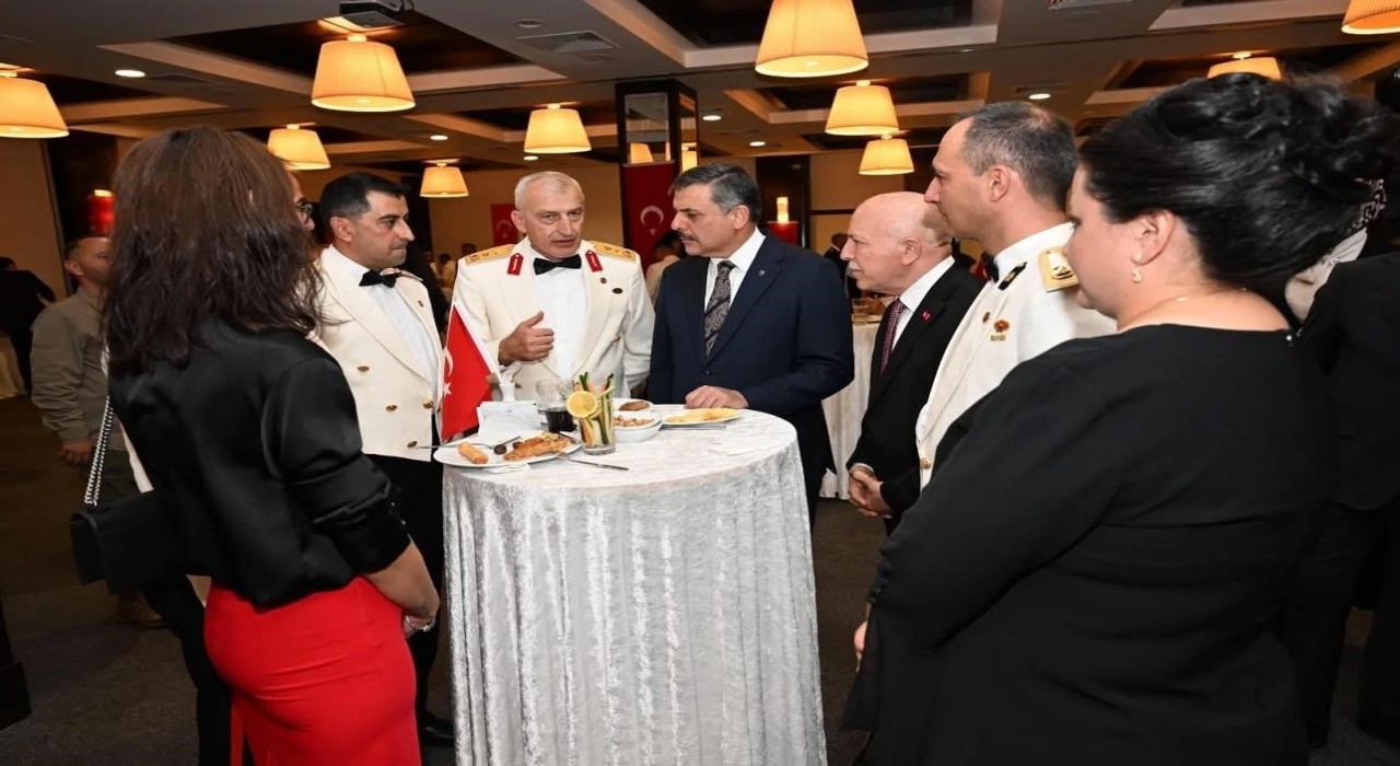 Erzurumda 30 Ağustos Zafer Bayramı resepsiyonu