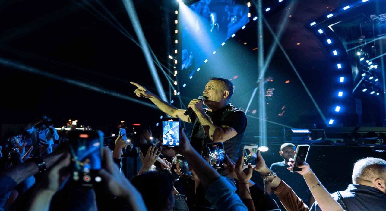 Erzurumda Haluk Levent rüzgarı